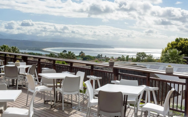 Whalesong Hotel & Spa