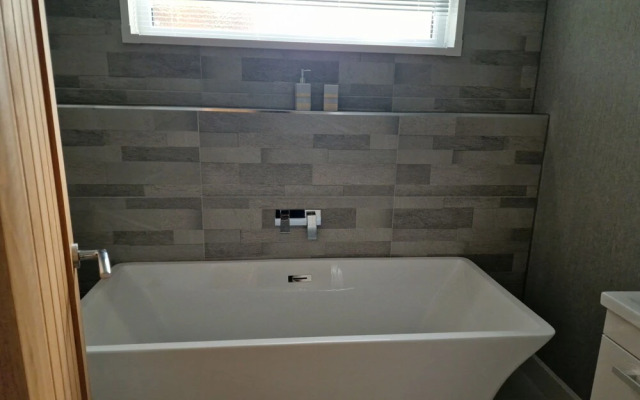 Maple 2 Bedroom Luxury Lodge in Mid Wales