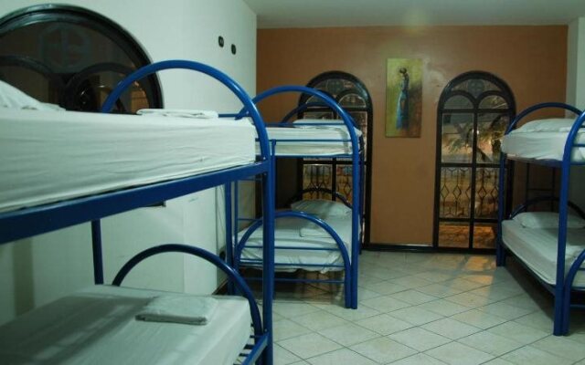 Alajuela Backpackers Airport Hostel