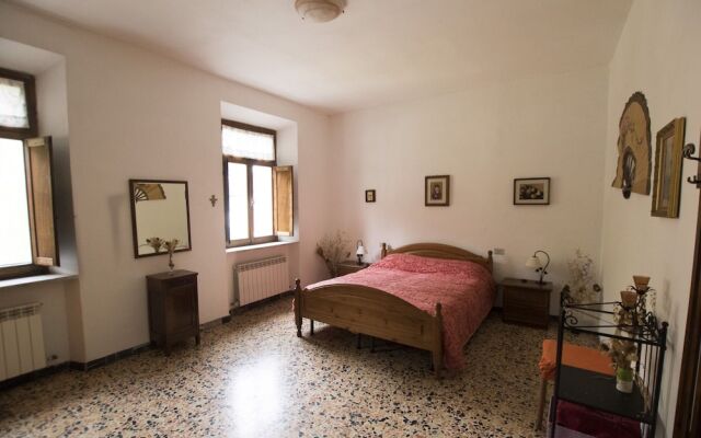 Rustic Tuscan Apartment