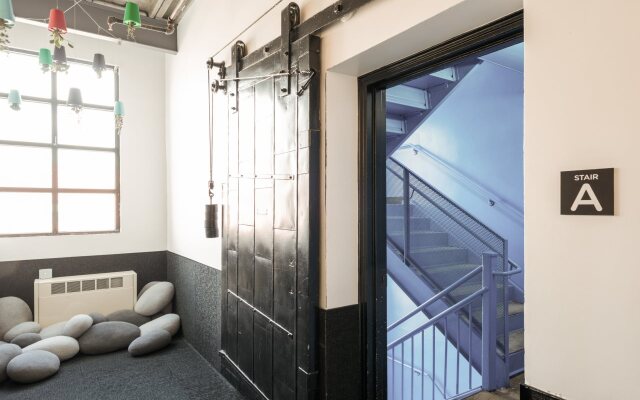 The Local - Hostel