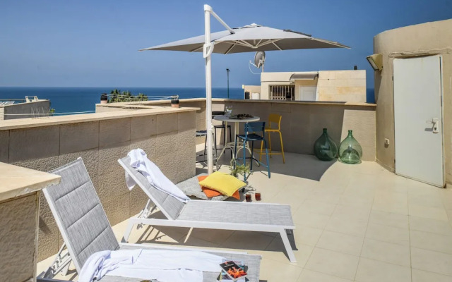 Coastline Family Triplex by Sea N' Rent
