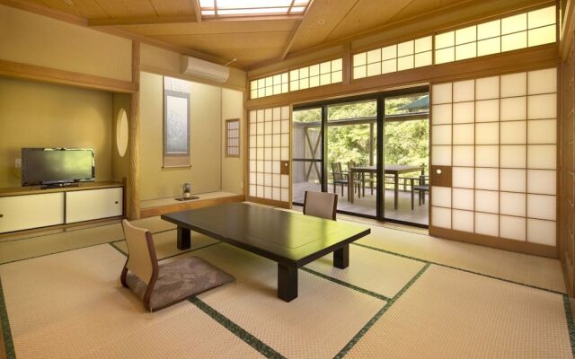 Keikoku Bettei Mochinoki