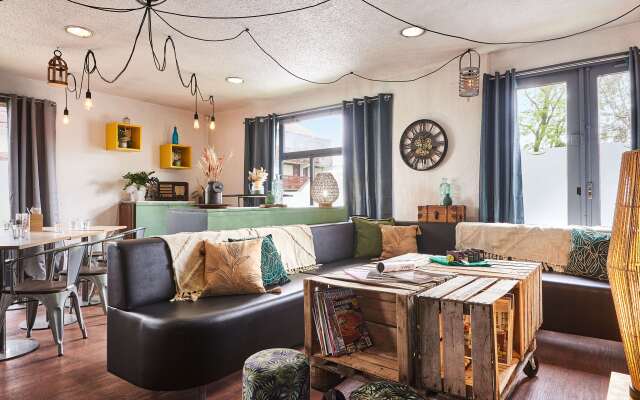 Kyriad Direct Le Bourget - Gonesse