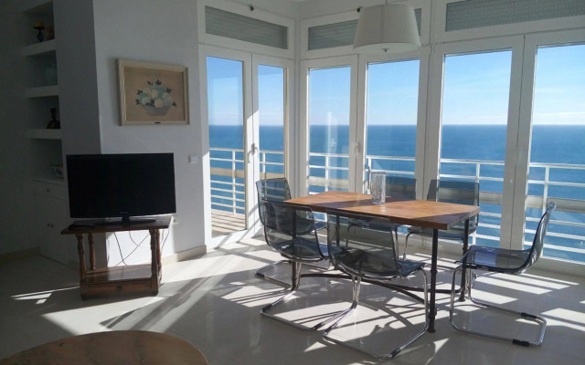 Apartamentos La Roca Rentals