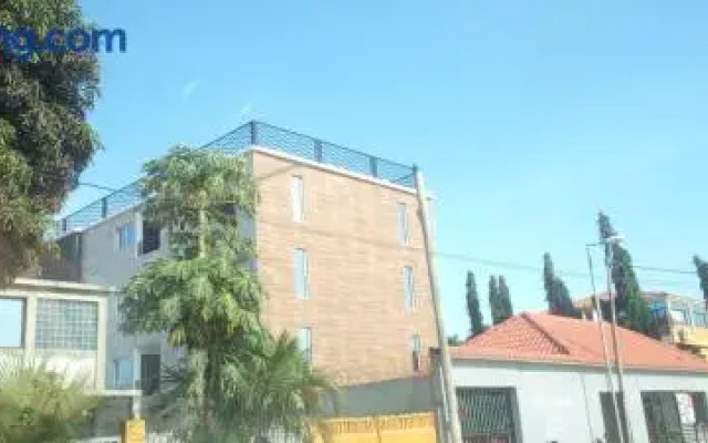 28A, Lumir Apartamento #8, Luanda