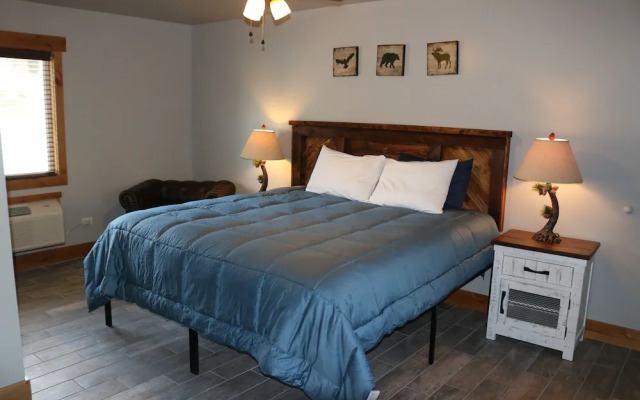 Columbine Inn