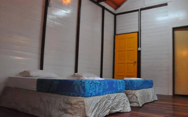 Kinabatangan Sunshine Lodge