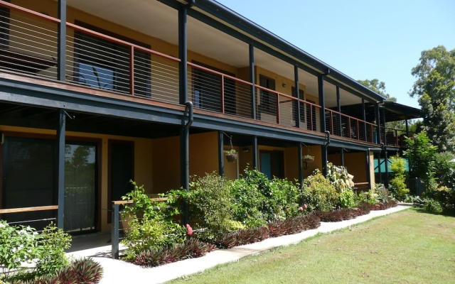 Yarrandabbi Dreaming B&B Apartment and Cottage — 5-star hotel in Macleay Island