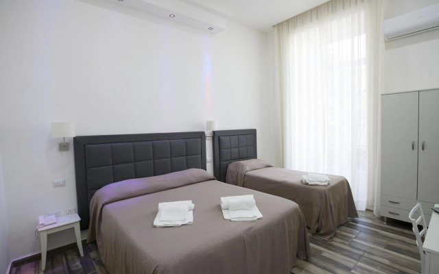 Napoli Garibaldi Square