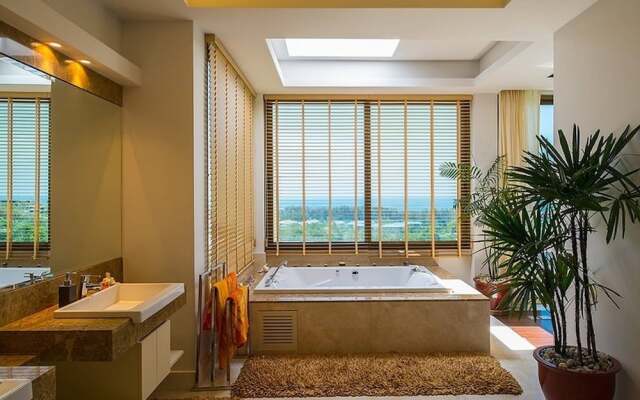 "hilltop Wow 4br Seaview Pool Villa at Naithon Beach"