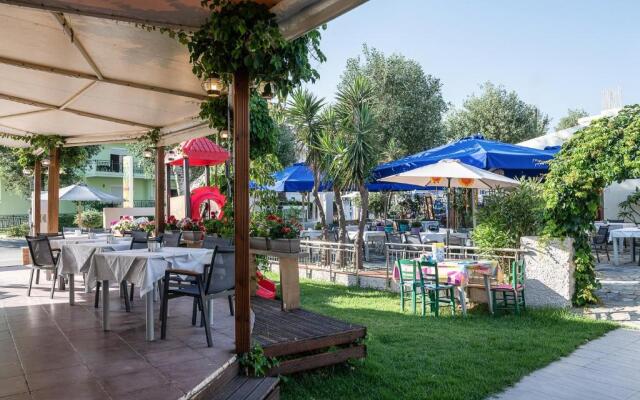 Akti Suites