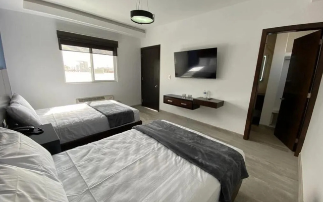 Sand Mar Hotel