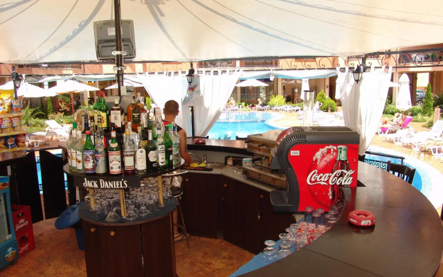 Efir Holiday Village