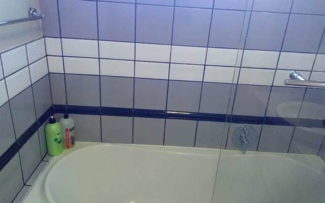 Art Deco Budget Accommodation Rosebank - Hostel