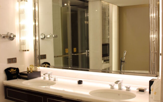 Wuhan You Yi International Hotel