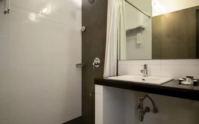 OYO 11166 The Saneer Boutique Hotel