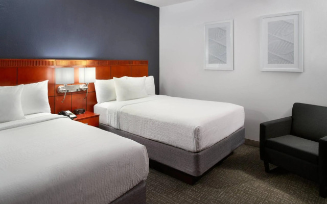 Courtyard by Marriott Raleigh Midtown