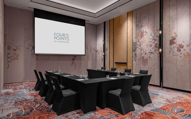 Four Points by Sheraton Phuket Patong Beach Resort