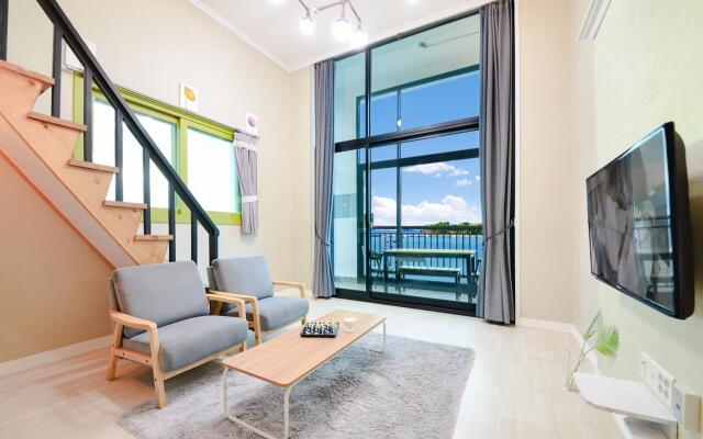 Yeosu Wow A Pension