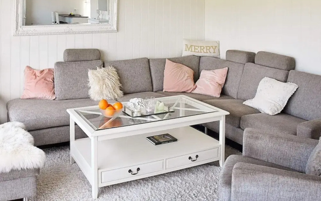 8 Person Holiday Home in Leinoy-by Traum