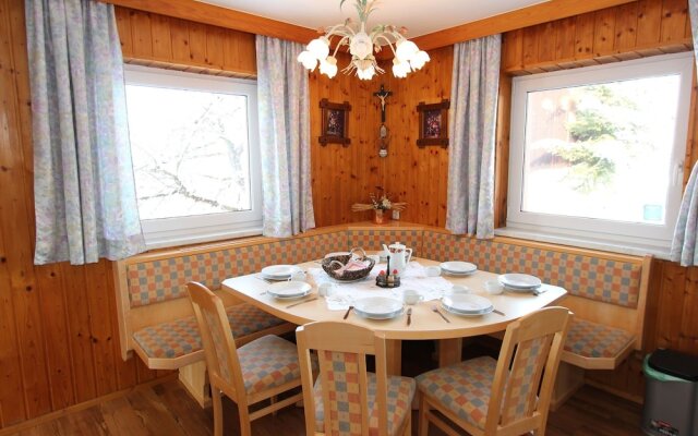 Cozy Holiday Home in Maishofen Near Ski Area