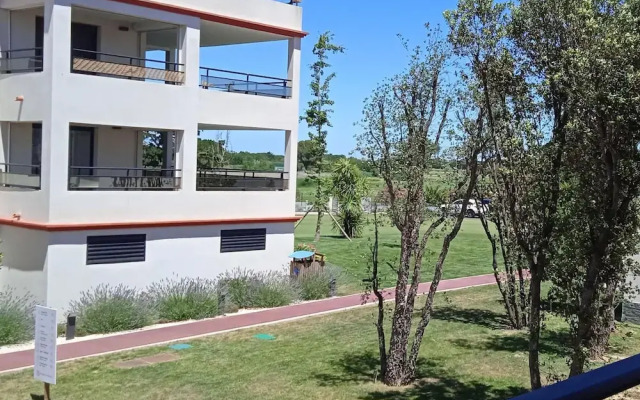 Apartment on Residence Horizon Golf in St. Cyprien