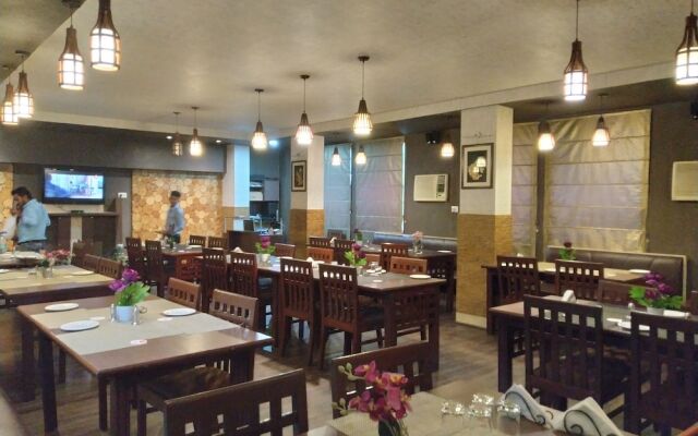 Hotel Centre Point Tezpur