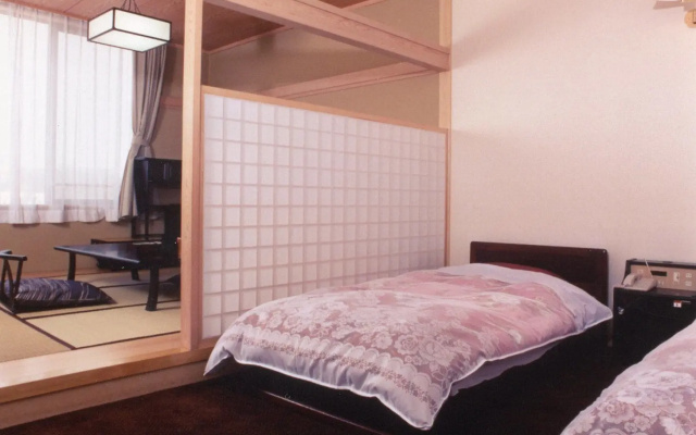 Japanese Inn Iwaso