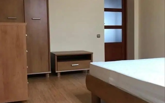 Затишна квартира в спальному районі