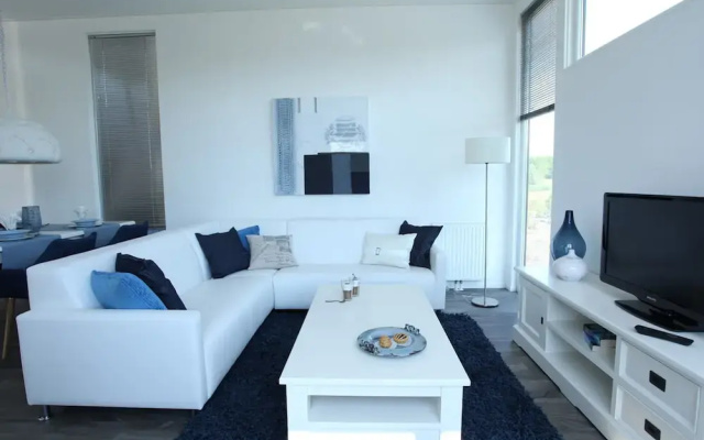 Modern Holiday Home Near the Golf Course