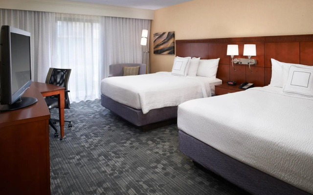 Courtyard by Marriott Detroit Warren