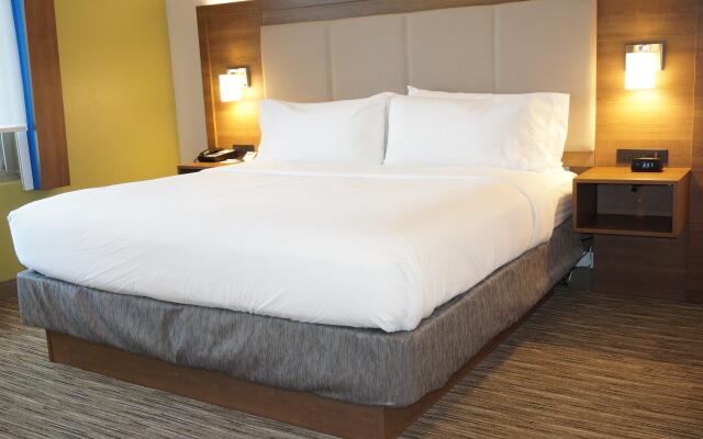 Holiday Inn Express Fremont-Milpitas Central by IHG