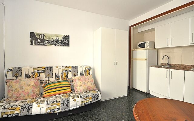 Apartamentos AR Flores