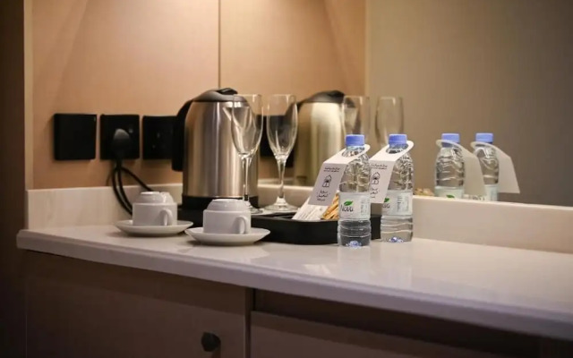 Palm Gate Hotel Suites