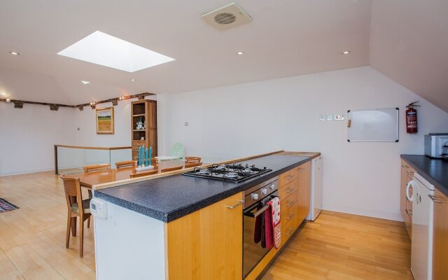 Spacious Quiet Mews House Near Angel