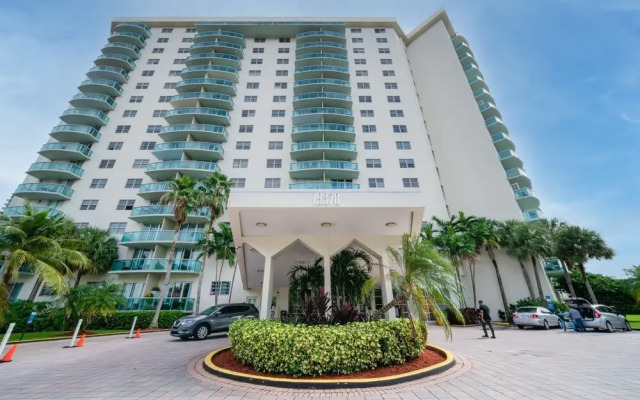 Luxury Sunny Isles Beach Condos
