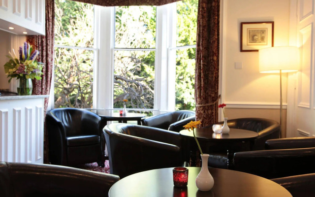 Victoria Square Hotel