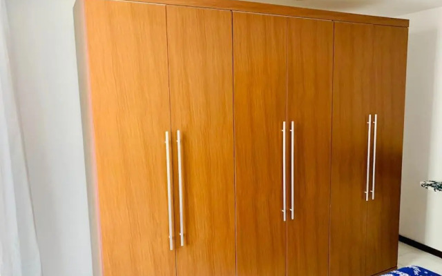 StayHere! Fique aqui! Apartamento 2/4 mobiliado no Costa Azul :-)