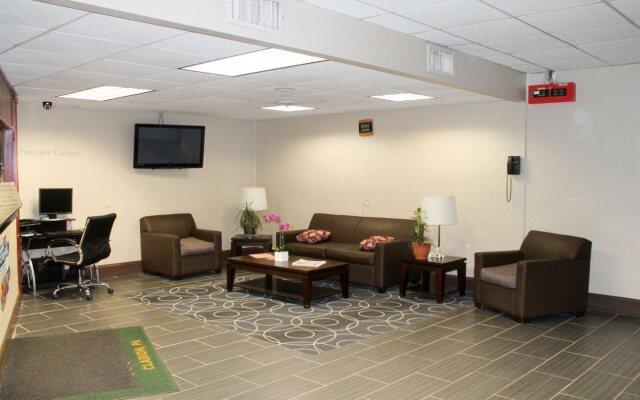 Studio 6 Suites Clarion, PA