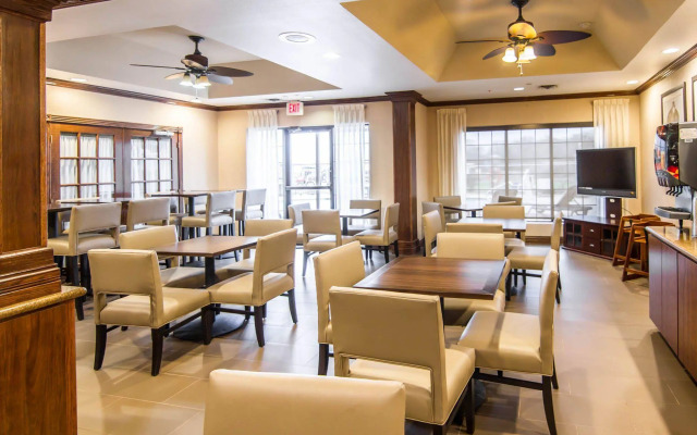 Comfort Suites Marshall