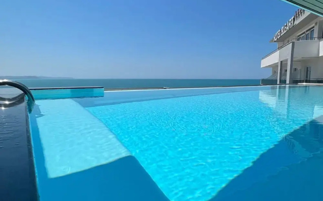 Luxury Rooftop Suites by Blumont