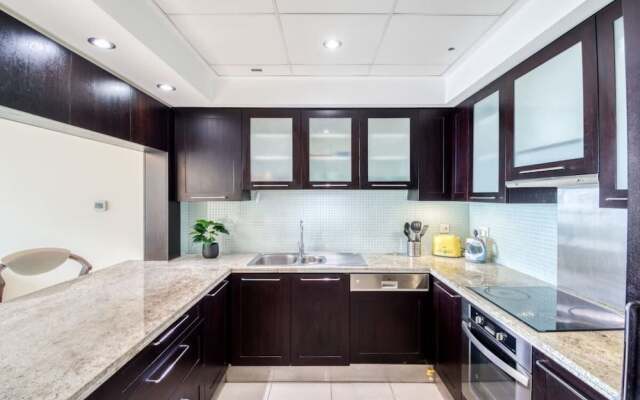 Relaxing, Chic Apartment in The Views