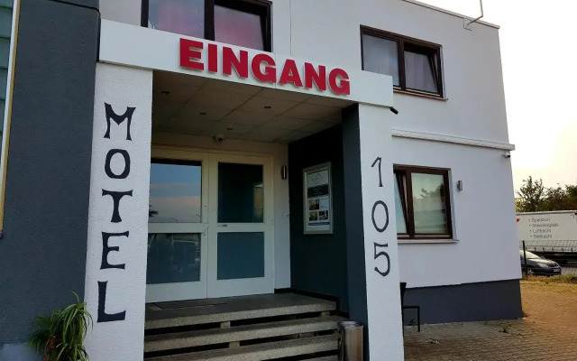 Motel 105