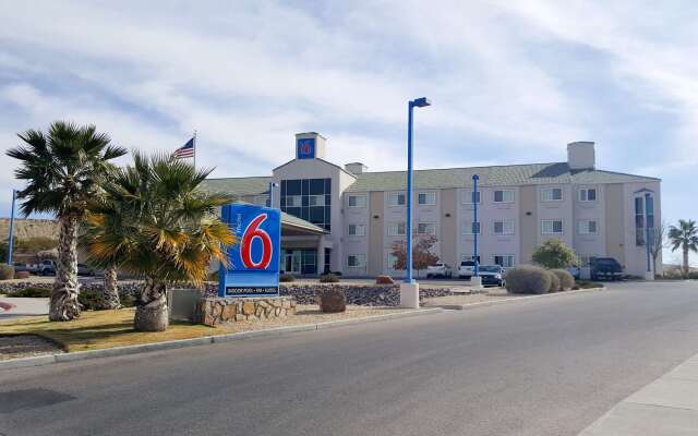 Motel 6 Las Cruces, NM - Telshor