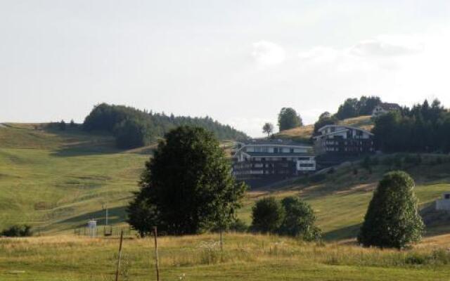 Apartmanovy Dom Triangel