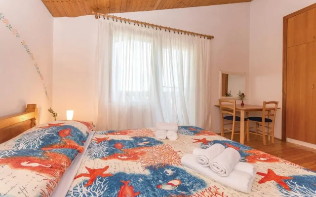 Beautiful Home in Nadin With Wifi and 3 Bedrooms