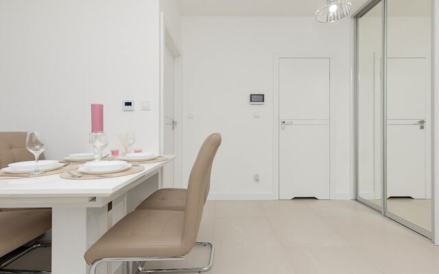 Zabłocie Apartments Cracow by Renters