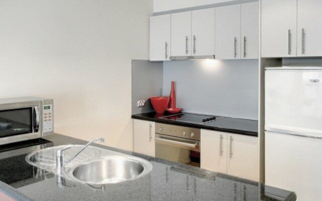 Plum Collins Street Serviced Apartments