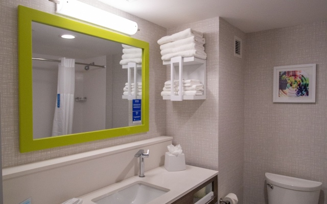 Hampton Inn & Suites North Attleboro